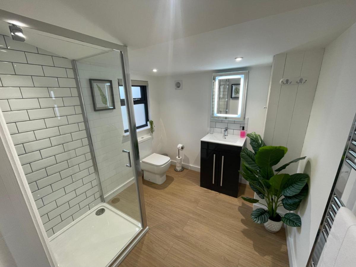 Sumners Ponds Fishery & Campsite Hotel Horsham Luaran gambar
